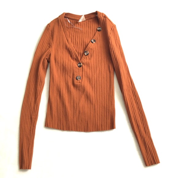 Long sleeve top - Picture 2 of 3